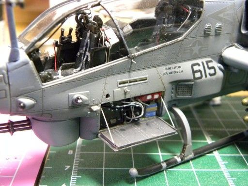 キティーホーク1/48 AH-1Z-
