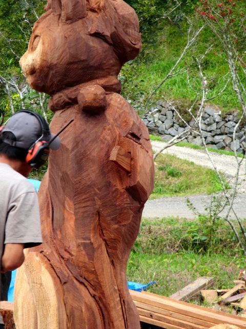 材質→杉　チェーンソーアートになります。 材質→杉チェーンソーアートになります。