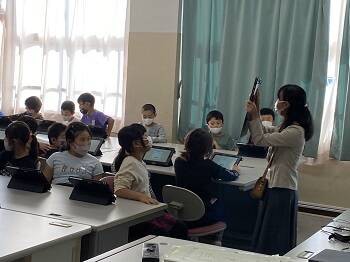 タブレット使用方法出前授業 西伊興小学校日記