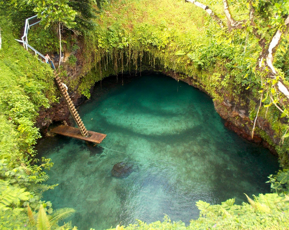 トスア オーシャントレンチ サモアのウポル島にある自然の天然プール ニチャオプ報道 Nicha Op Coverage