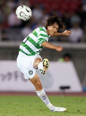 サッカー 中村俊輔 退団後初めてセルティック パーク登場へ ハーフタイムで挨拶する予定 レジェンドnakaにファン歓喜必至 アイドル芸能人水着画像ニュース