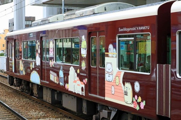 阪急電鉄 1000系1003F 宝塚線「すみっコぐらし号」ラッピング