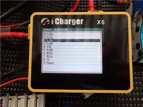 【ミニ四駆】激安中華充電器　PWMWAVE レビュー