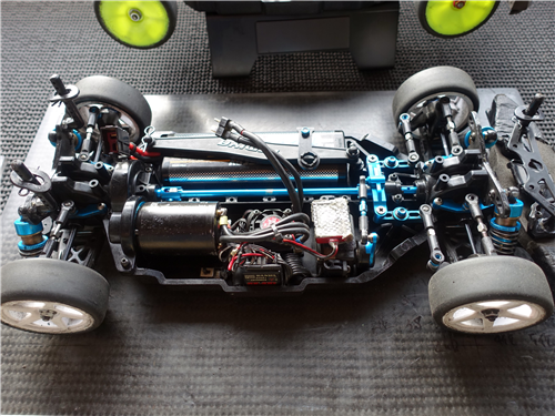 タミヤ　TT-02SRX RCスーパーGT仕様　リポバッテリー付き タミヤ TT-02SRX RCスーパーGT仕様 リポバッテリー付き ラジコン