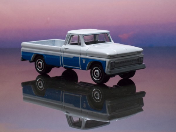 【ミニカー】希少！シボレーC-10  ピックアップトラック 1/24 箱入り ミニカー 1966 CHEVY C10 FLEETSIDE PICKUP