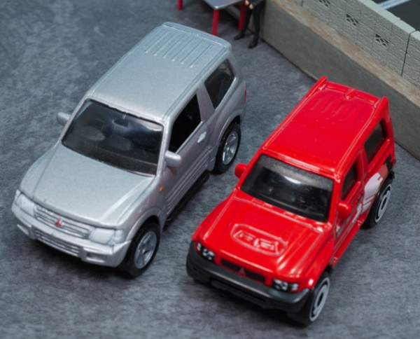 Solido 三菱自動車 パジェロ エボリューション MPR12 ミニカー SOLIDO 1/18 三菱 パジェロエボリューション MPR12 - メルカリ