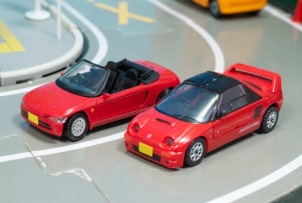 レビュー トイズキャビン カプセルトイ 1/64 マツダ・オートザム AZ-1