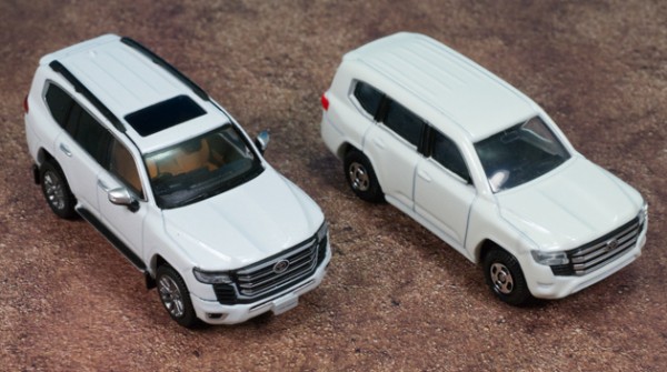レビュー ホビージャパン 1/64 トヨタ ランドクルーザー（JA300W