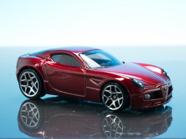 MINICHAMPS アルファロメオ 8C コンペティツィオーネ アルファロメオ 8C コンペティツィオーネ 世界限定500台 有償