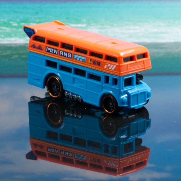 レビュー ホットウィール トラブルデッカー（二階建てバス） : ミニカー沼