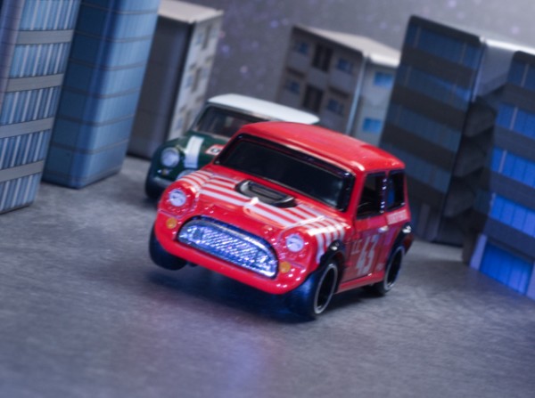 レビュー ホットウィール プレミアム2パック モーリス ミニ/'67