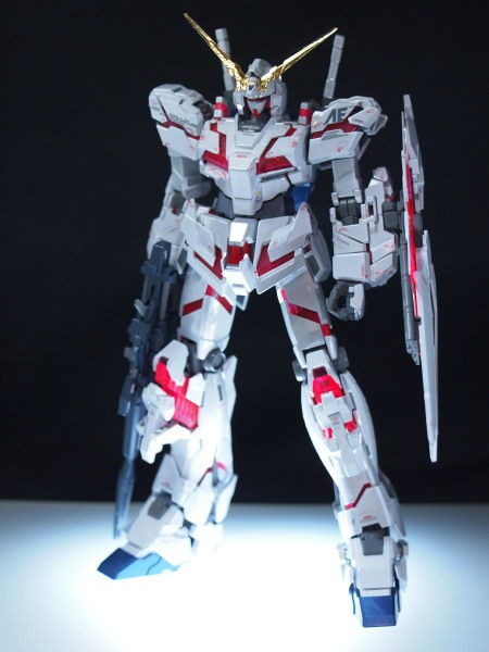 送料込 1/100 RX-0 チタニウム ユニコーンガンダム Ver.ka. BANDAI