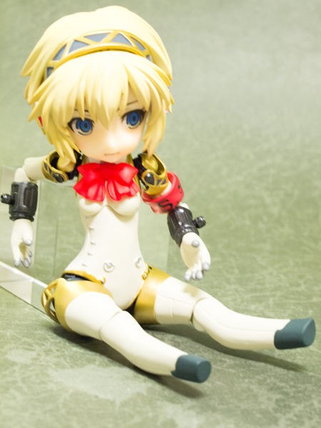 パルフォム アイギス ペルソナ3 フィギュア 61eaXt0kr5L.jpg_BO30,255,255,