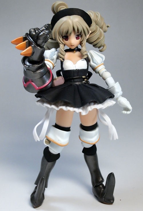 レビュー 海洋堂リボルテック クイーンズブレイド ユーミル～鋼鉄参謀