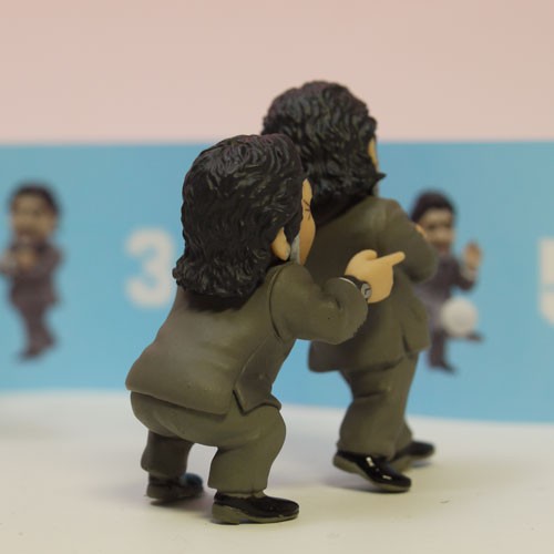 マラドーナ監督のガチャガチャフィギュア : ふぃぎゅる！