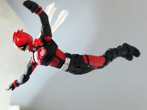 非公認レビュー バンダイ S.H.フィギュアーツ アキバレッド
