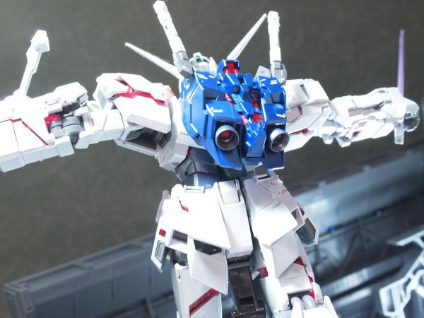 MG ユニコーンガンダム Ver.Ka チタニウムフィニッシュ（BANDAI
