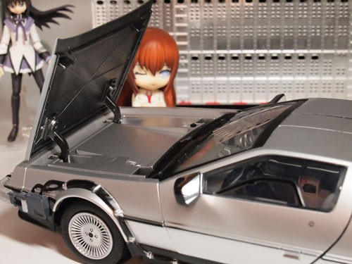 1/15スケール デロリアン（ダイアモンドセレクト社）で遊ぼう