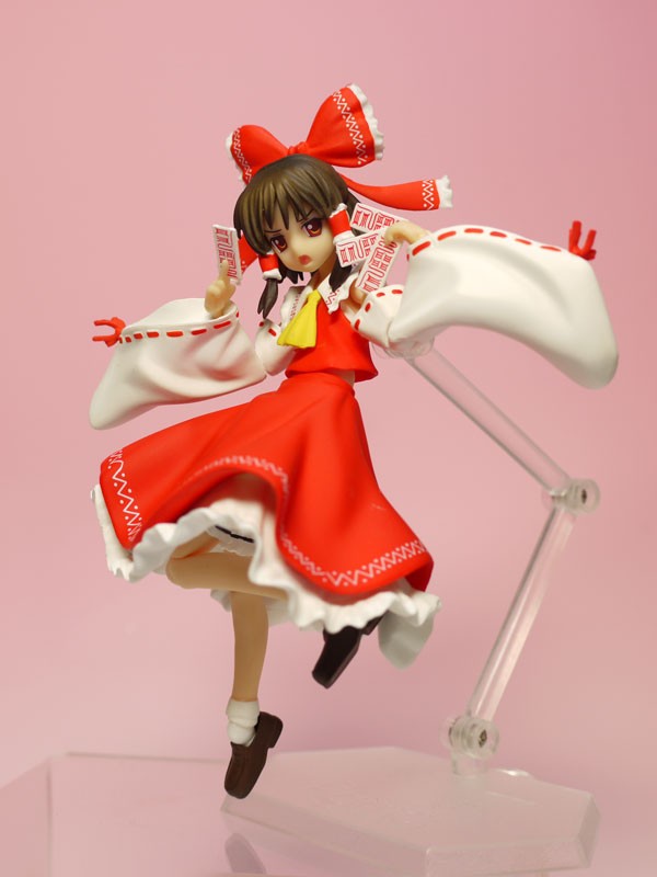 レビュー figma 東方Project 博麗霊夢 東方は今日も赤く萌えています : ふぃぎゅる！