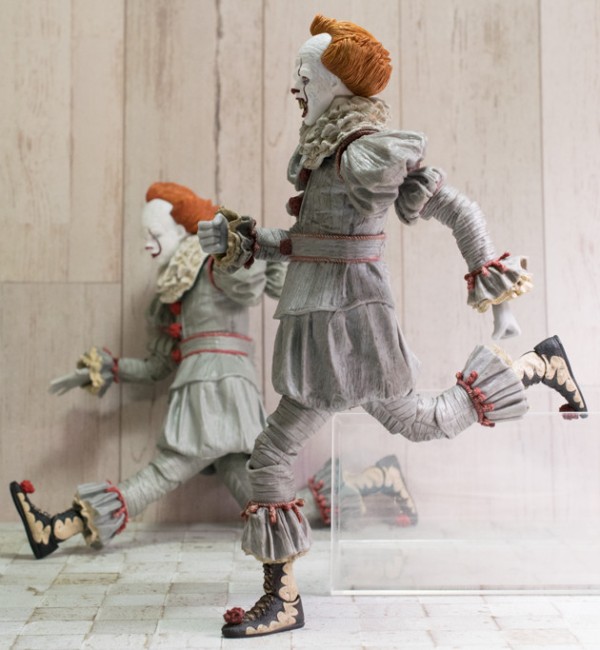 レビュー NECA『IT』ペニーワイズ ダンシング・クラウン 7インチ