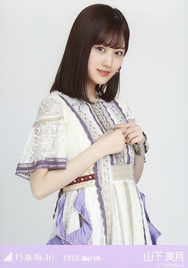 Twice Momo 平井 もも タペストリー 壁掛け ポスター 背景布 壁飾り 家 リビングルーム ベッドルーム 部屋 おしゃれ 新作モデル