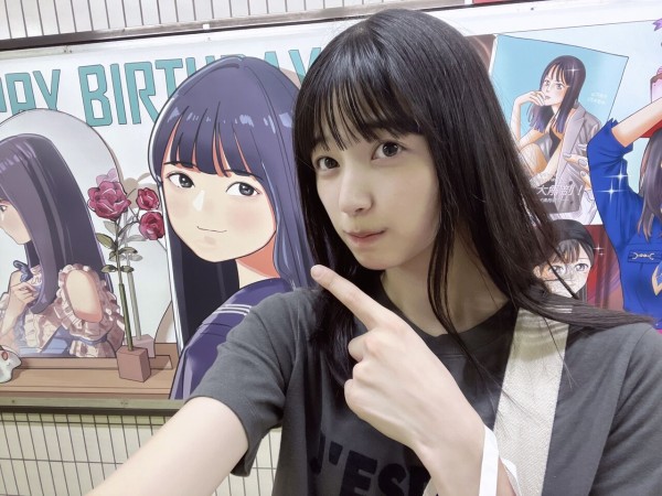 筒井あやめ 井上和 五百城茉央 佐々木久美 ポスター（20±SWEET