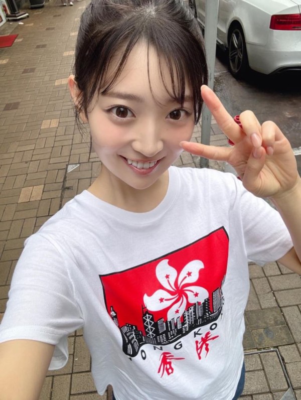阪口珠美サインTシャツ