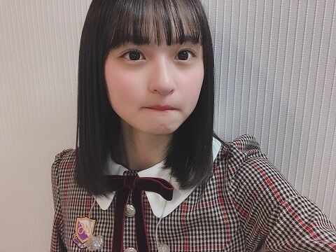 下唇を噛むさくらちゃんのワンショットが可愛すぎる件 乃木坂46 乃木坂46まとめ亭