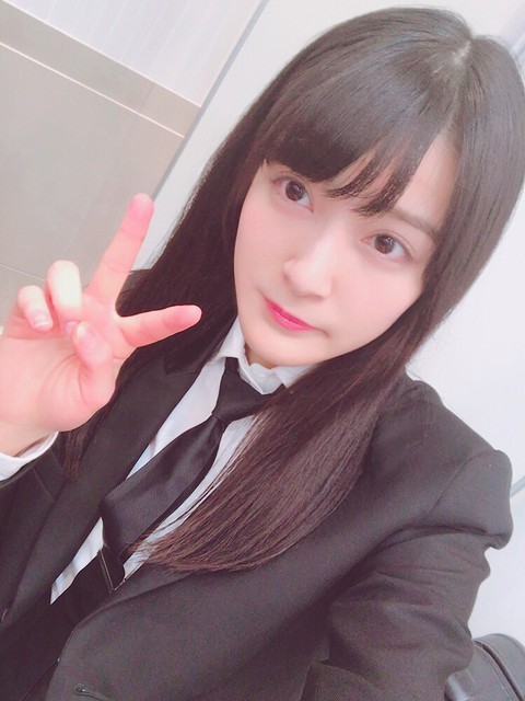 欅坂46 黒髪ツインテールぽんの破壊力 織田奈那の小林由依観察日記 ぽんかんさつ 最新号公開中 欅って 何 欅坂46まとめ