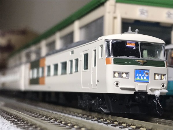 TOMIX 98398 JR 185系 200番台 特急電車 踊り子 新塗装 強化型スカート  セット(特急形電車)｜売買されたオークション情報、yahooの商品情報をアーカイブ公開 - オークファン 特急形電車