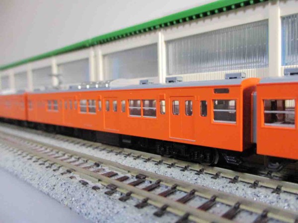 TOMIX 201系 中央線 貫通編成 入線 : 夏島鉄道