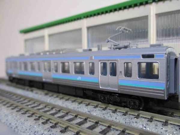 KATO 211系0番台・3000番台 長野色 入線 : 夏島鉄道