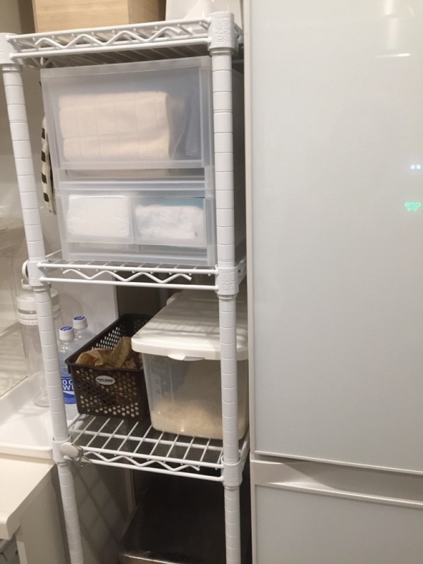 白い エレクター ワイヤーラック に無印の引き出しで こまごまとしたものを整理 のんびりシンプルライフ Non Troppo