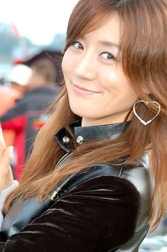 パパイヤ 真川愛A4サイズ生写真4枚セット レースクイーン パパイヤ 真川愛A4サイズ生写真4枚セット レースクイーン 真川 愛さん