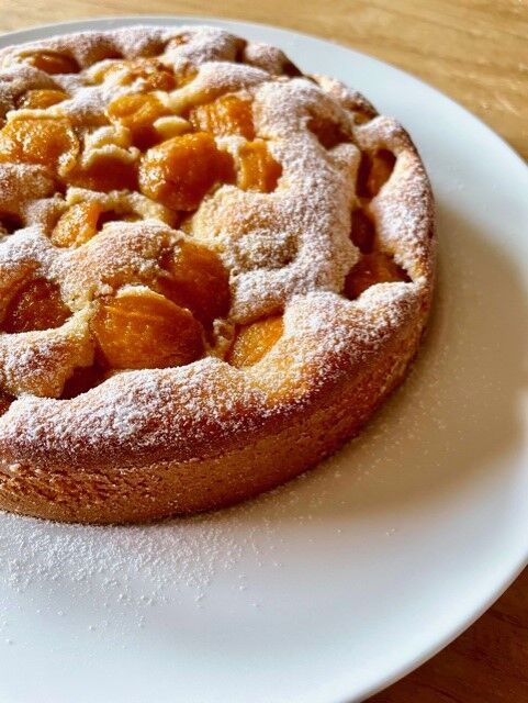 Torta alle nespole 枇杷のケーキとゼリー : おいしいイタリア Tavola