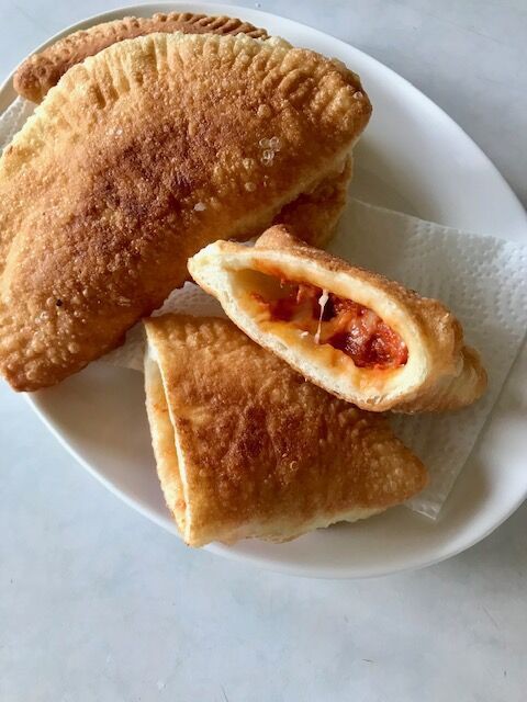 Panzerotti Pugliesi 揚げピザ パンツェロッティ おいしいイタリア Tavola Giappone