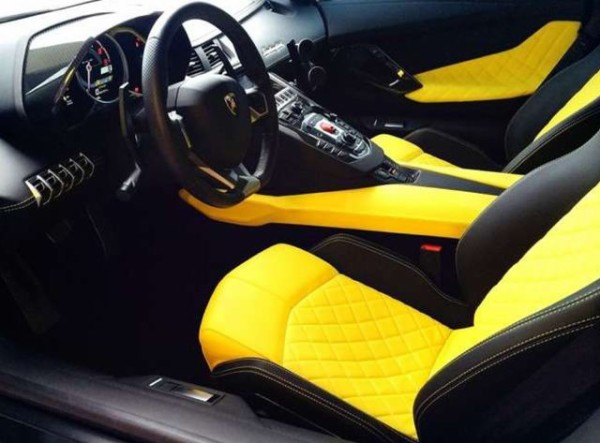 Gacktさんの金ピカランボルギーニが中古車で販売中wwwwwwwお値段は6000万円 乗り物速報 Gacktさんの金ピカランボルギーニが中古車で販売中wwwwwwwお値段は6000万円 乗り物速報