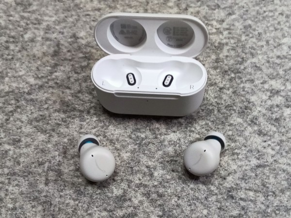 【専用】エコーバッズ echo buds ワイヤレスイヤフォン ホワイト 90個 アマゾン「Echo Buds（第2世代）」は、いい音とハンズフリー操作
