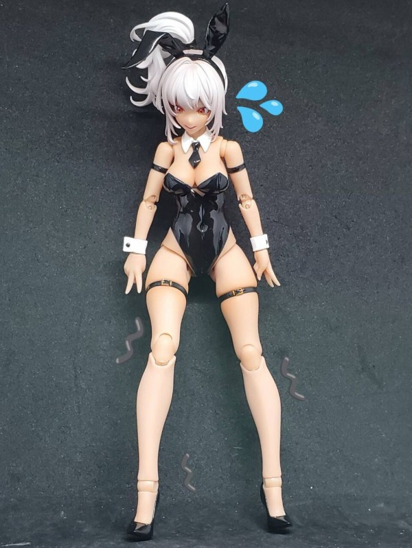 今度のカラバリは黒ウサギ？「RA-01B バニーガール アイリン