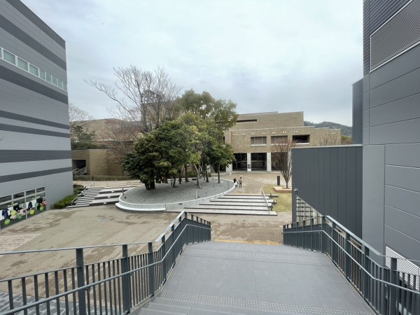 ミポリンのコンサートツアーチケット、完売したみたい。中山美穂さんが