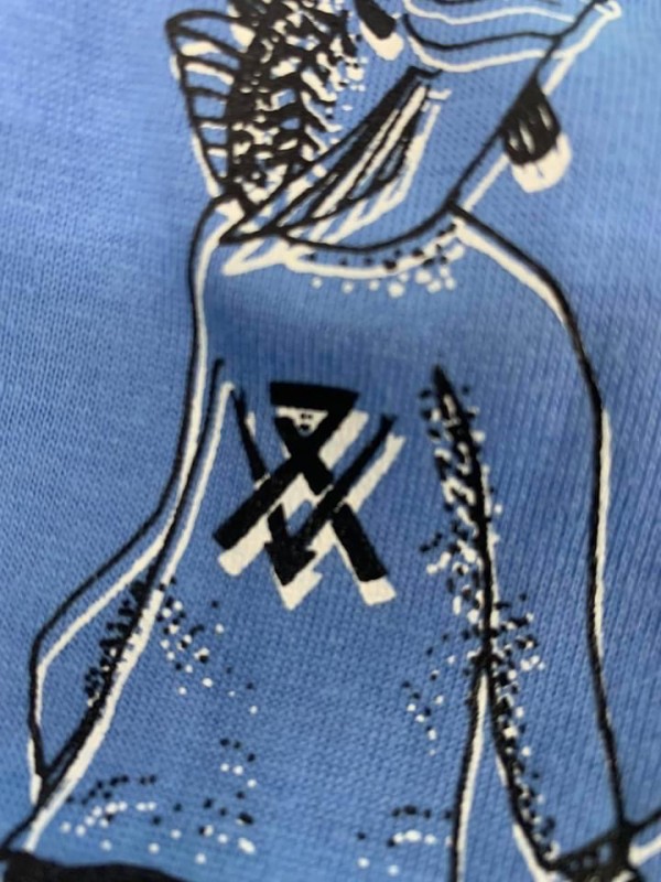 沼津港の 芹沢パッケージ のnumazu Port Tシャツは店頭だけでの販売 ネット販売してないよ 沼津つーしん