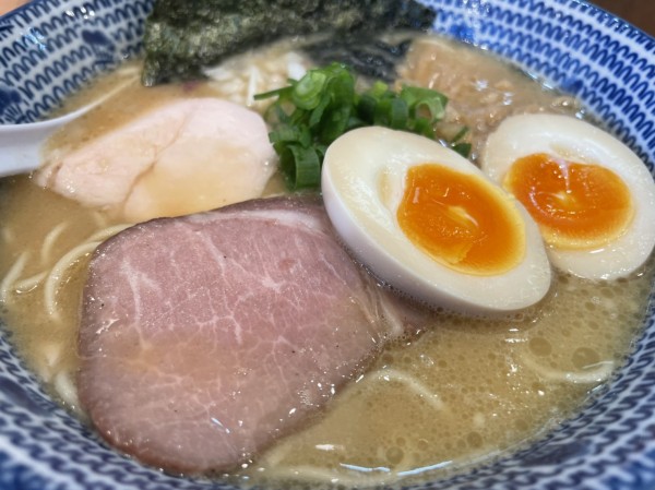 開店】筒井町公園の近くの濃厚鶏そば麺屋「尽の絃～じんのいと～」で
