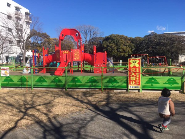 沼津市共栄町オクトパスパークの木々たちは大切にそだてられてる 5月中に公園樹木薬剤散布が行われるみたい 沼津つーしん