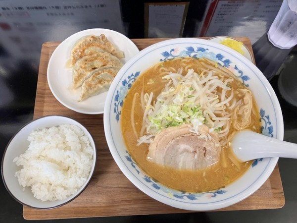 開店？】沼津駅近く、十五番街に「酔処 蜜の味」が開店か？ 昨年まで