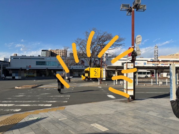 値下げしました　いすゞ エルフ 名鉄運輸 幸せの黄色いこぐま仕様 笑 たまごかな？ケーキかな？黄色い幸せ「こっこ」のトラック・・・見つけ