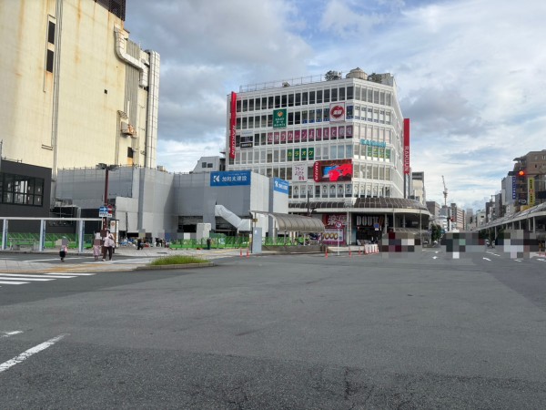 中古 美品 賢斉 OPBS MEMORIAL 沼津海老 きょう18(火)夕方ごろ。沼津駅南口の目のまえにつくってる