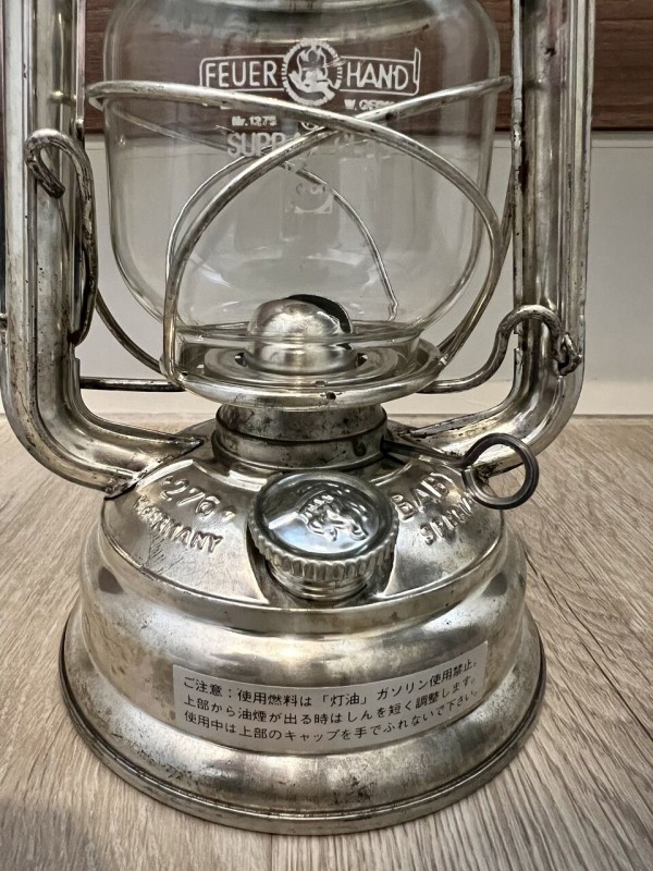 人気のビンテージ キャンプ ギア レビュー「FEUERHAND(フュアハンド