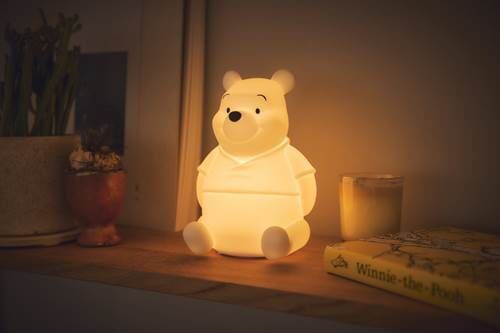 あたたかな光で癒される、くまのプーさんのLEDライトが登場 : 落穂log