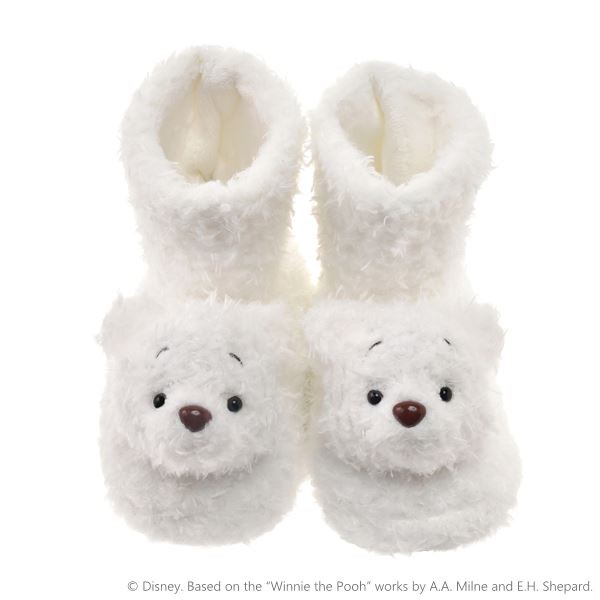 プーさんと仲間たちに雪が積もって真っ白に！ 冬のコレクション「WHITE