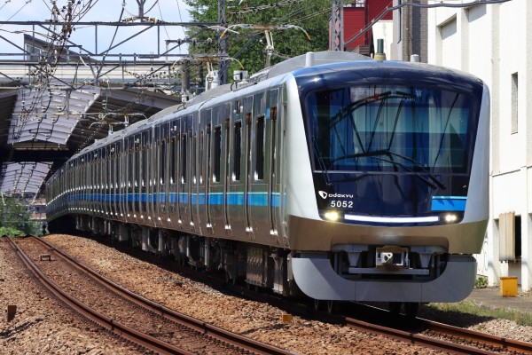 小田急5000形（2代目）全編成ガイド：5052F : Odapedia ～小田急の